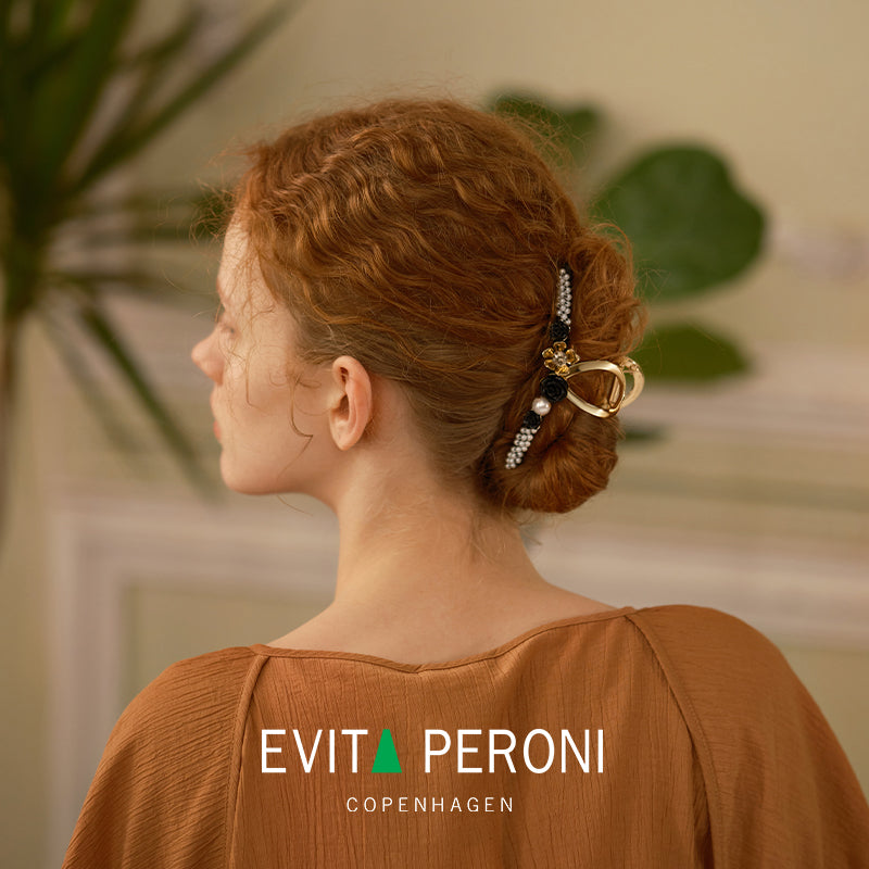 EVITA PERONI Candice Large Hair Claw | Isetan KL Online Store