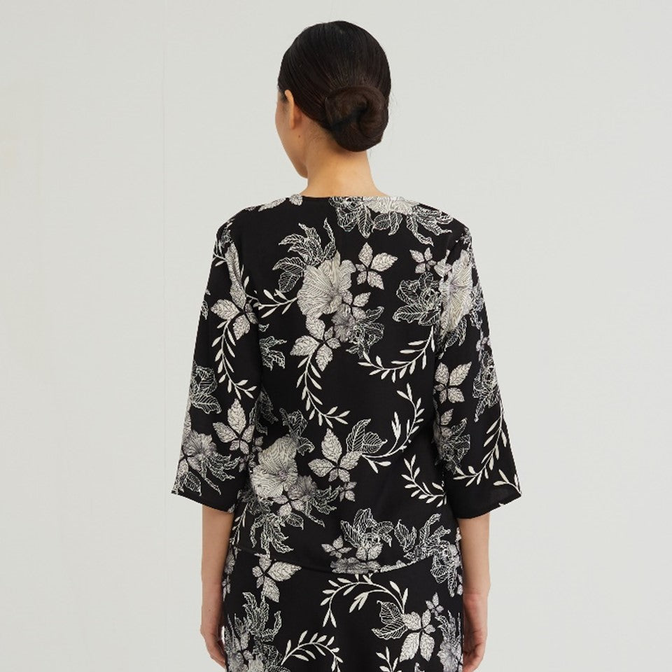CULTIVATION [RAYA 2023] Floral Printed Long Sleeve Blouse (Black) | Isetan KL Online Store
