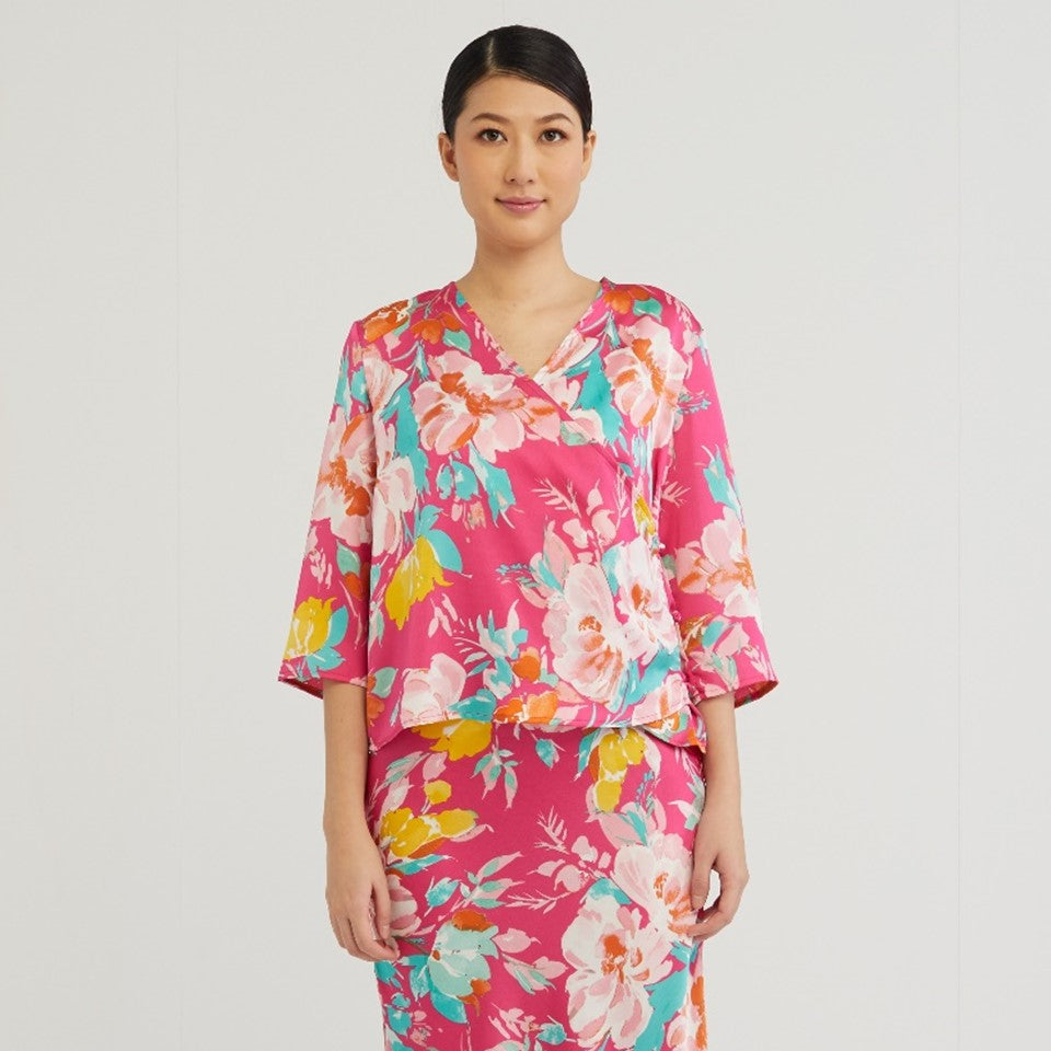 CULTIVATION [RAYA 2023] Floral Printed Long Sleeve Blouse (Pink) | Isetan KL Online Store