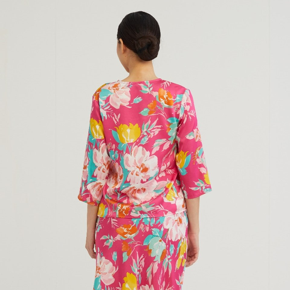 CULTIVATION [RAYA 2023] Floral Printed Long Sleeve Blouse (Pink) | Isetan KL Online Store