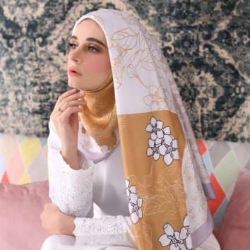 SUGARSCARF COLOURS OF MOROCCO SQUARE | Isetan KL Online Store