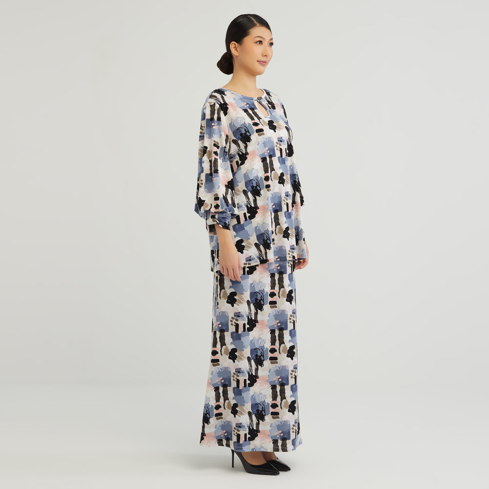 TOTAL WOMEN Printed A-Line Blouse with Puff Sleeve (Blue) | Isetan KL Online Store